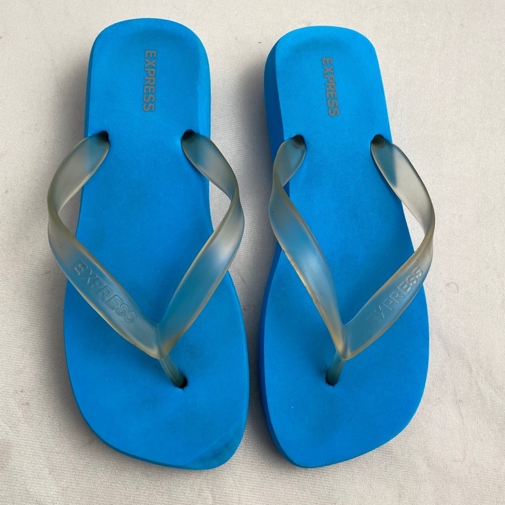 Express blue platform flip flops 9/10